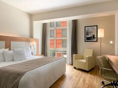 ダブルツリー バイ ヒルトン ミラノ 写真