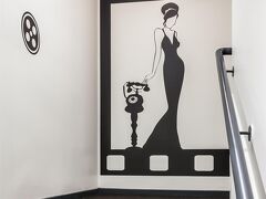 キリヤード レンヌ センター ガール 写真