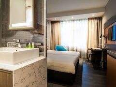 ゴールデン チューリップ レイデン センター 写真