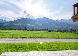 シャレー イン バート ホーフガシュタイン ニア スキー スロープス 写真