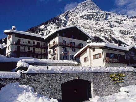 オテル オットス ムーブレ 写真