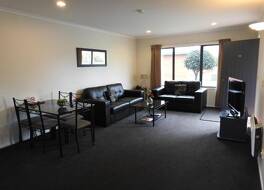 チューダー ロッジ モーテル