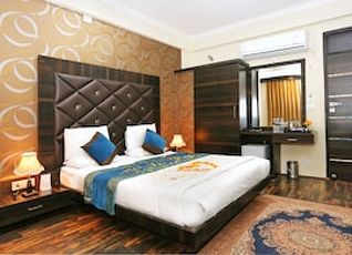 ホテル アジアン パークの宿泊予約 料金比較 フォートラベル Hotel Asian Park シュリーナガル