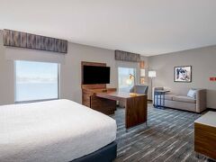 ハンプトン イン & スイーツ マンシー 写真