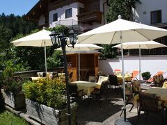 ホテル ノイヴィルト 写真