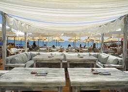 ホテル アストリア 写真