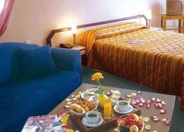 ホテル デュプレクス 写真