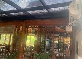 カンポン ラワサン ヘリテージ コテージ