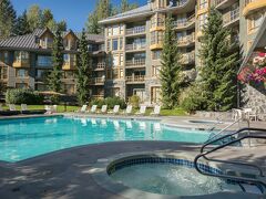 ウィスラーカスケードロッジ 写真