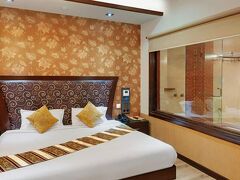 アマール ヤトリ ニワス 写真