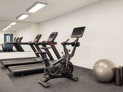 スパーク バイ ヒルトン ナッシュビル アット オプリーランド 写真