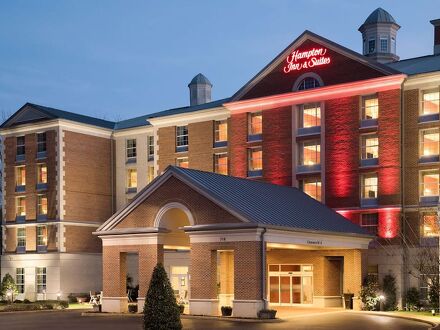 ハンプトン イン & スイーツ ウィリアムズバーグ セントラル 写真