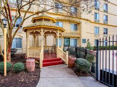 ラ キンタ イン & スイーツ バイ ウィンダム ローリー クラブツリー 写真