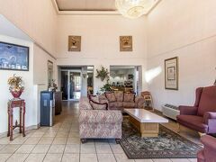 ロードウェイ イン 写真