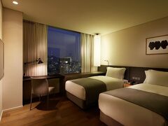 シーラ ステイ マポ ホンデ 写真