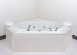 ラマダ バイ ウィンダム スプリングフィールド ノース 写真