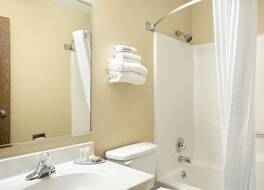 スーパー 8 バイ ウィンダム フェアビュー ハイツ - セントルイス 写真