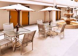 エグゼクティブイン＆スイーツ 写真