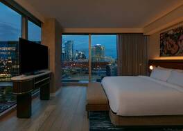 W ナッシュビル 写真