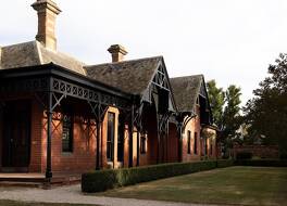 Cleveland Estate 写真