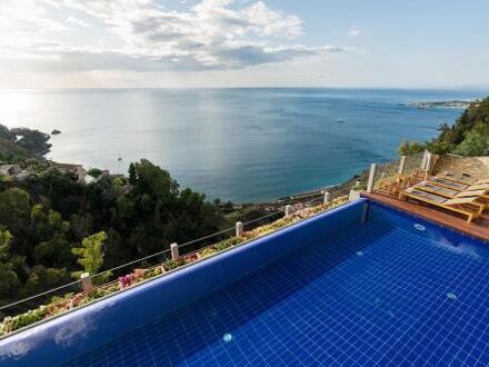 メトロポーレ メゾン ドーテ 写真