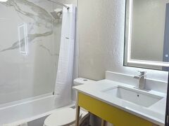 デイズイン by ウィンダム ウォーキガン 写真