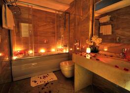 Golden Deluxe Hotel 写真