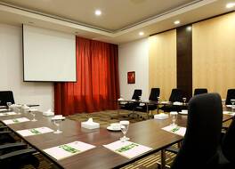 ホリデイ イン オラヤ バイ IHG 写真