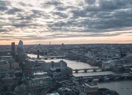 シチズンM タワー オブ ロンドン 写真