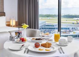 クラウンプラザ チャンギ エアポート バイ IHG 写真