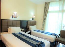 ブルー バーズ インターナショナル ホテル 写真