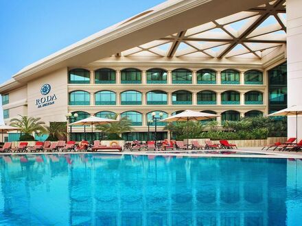 Mövenpick Grand Al Bustan Dubai 写真