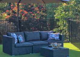 ザ カントリー ハウス アット ハンチー モントビル