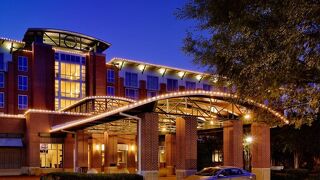 The Chattanoogan Hotel, Curio Collection by Hilton