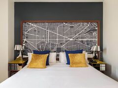 ナイトリー バルセロナ ポブレノウ 写真