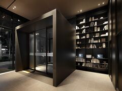 シーラ ステイ マポ ホンデ 写真