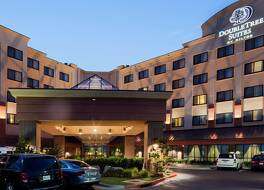 ダブルツリー スイーツ バイ ヒルトン ホテル ベントンビル