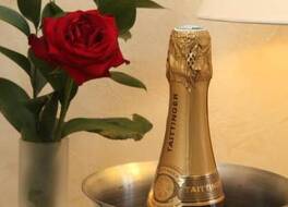 Logis L'Ecu De France 写真