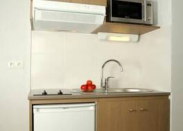 アパルトテル カンペール ブルターニュ テール ドゥ フランス 写真