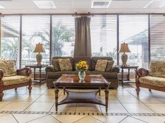 クオリティ イン & スイーツ ジョージタウン 写真