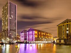 ホリデイ イン エクスプレス パリ カナル ドゥ ラ ヴィレット バイ IHG 写真