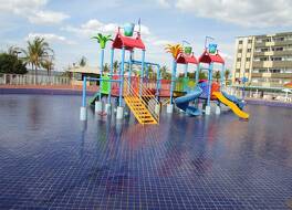 Bay Park Hotel Resort