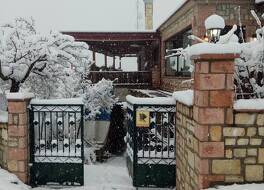 カスタニア ゲストハウス 写真