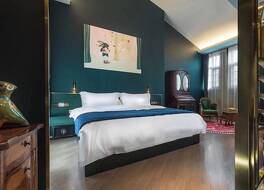 ムーン アンド チャリス 写真