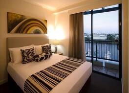 セントラル コスモ アパートメンツ 写真