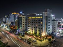 シャングリラ ビーチ ツーリスト ホテル 写真