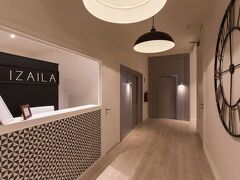 イザイラ プラザ カタルーニャ 写真