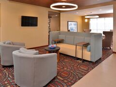 ホリデイ イン エクスプレス & スイーツ ロノーク by IHG 写真