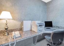 デイズ イン バイ ウィンダム ミッチェル サウス ダコタ 写真