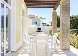 エデン ヴィラズ & アパートメンツ